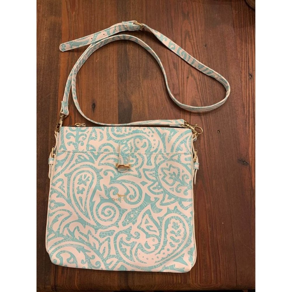 SCOUT crossbody bag in like new condition, teal and white